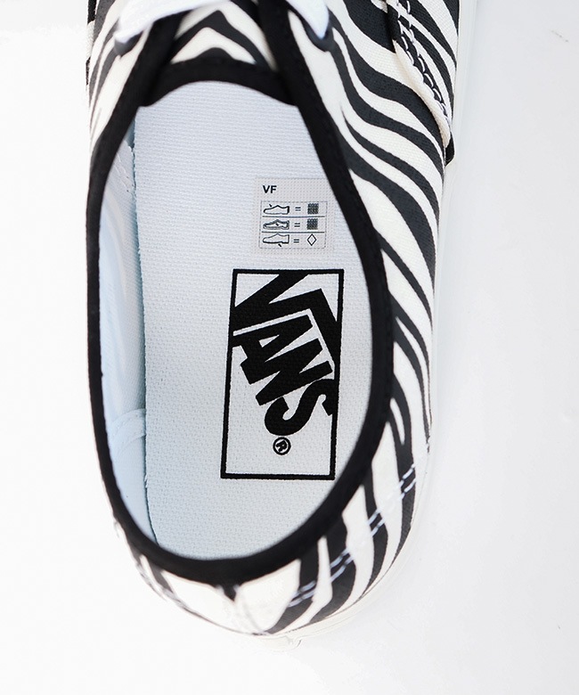 VN000D7YBR]VANS(バンズ/ヴァンズ)Authentic ANIMALIER ZEBRA