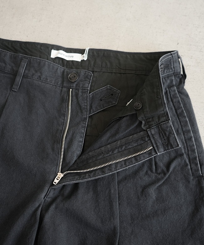 NN-P4710]nonnative(ノンネイティブ) OFFICER CHINO TROUSERS C/Li