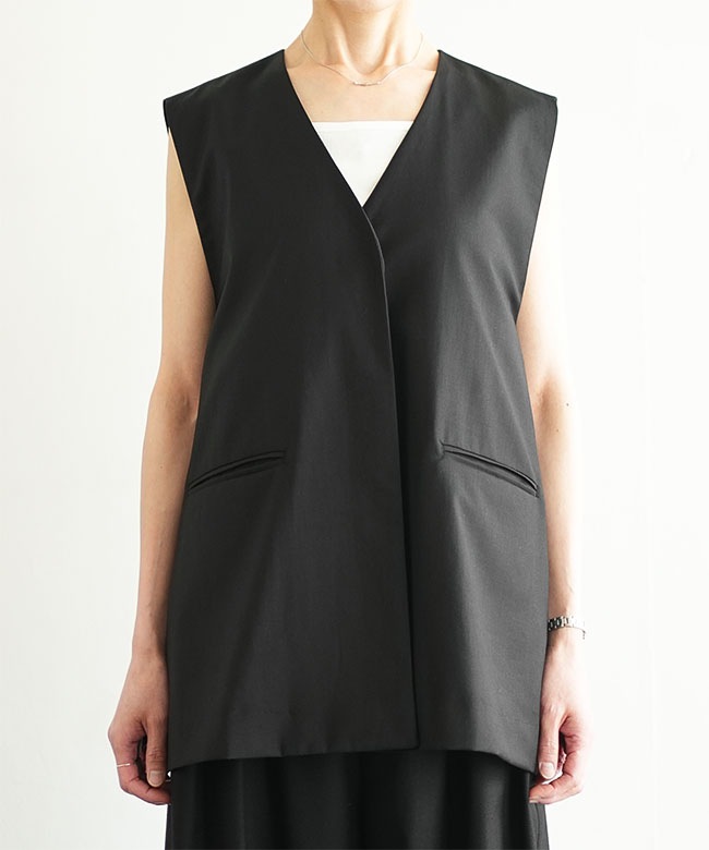 ソラモナLARMEベスト SOLAMONAT LARME｜【SALE 30%OFF】ベスト ノーカラー Vネック ボタン