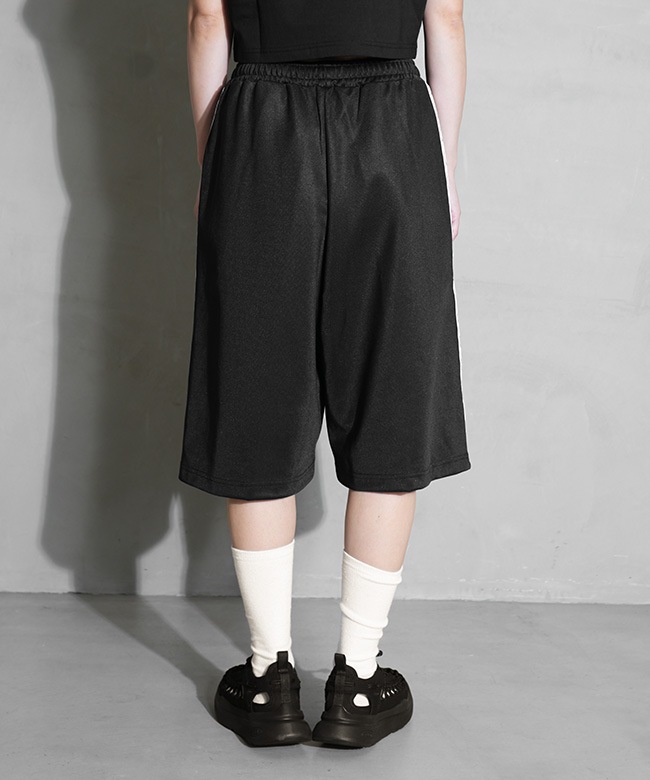 FRED PERRY(フレッドペリー) Taped Track Shorts テープライントラック 