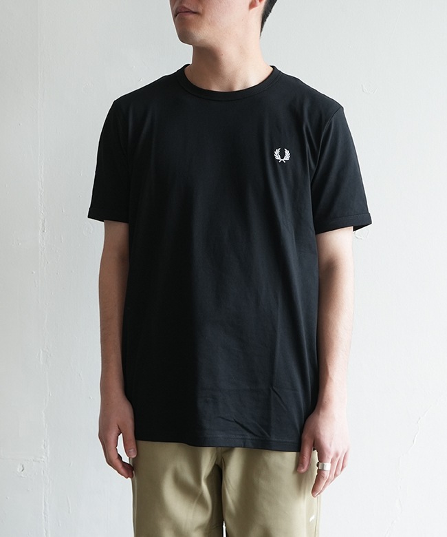 M3519]FRED PERRY(フレッドペリー) RINGER T-SHIRT リンガーT