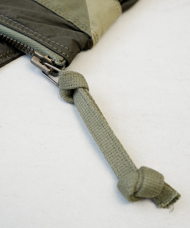 CHANGES (チェンジーズ) REMAKE MILITARY HELMET BAG リメイク