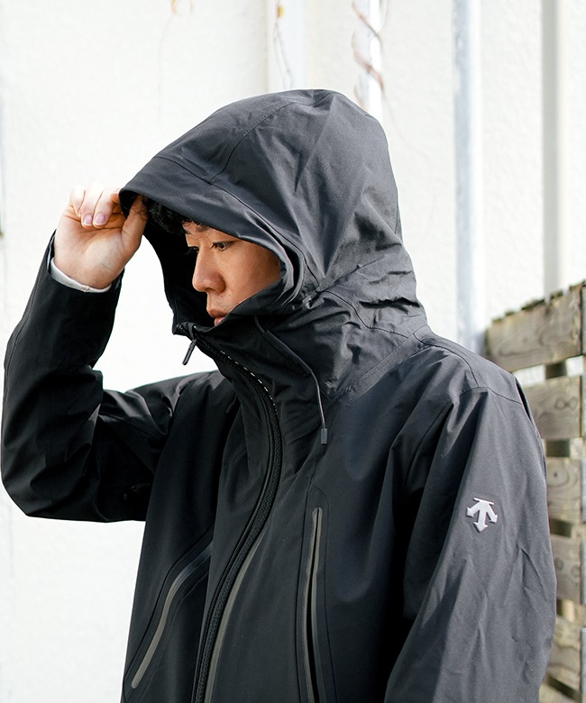 DESCENTE ALLTERRAIN デサント CREAS マウンテンパーカ DESCENTE（デサント）の「DESCENTE/デサント DESCENTE ALLTERRAIN HARD