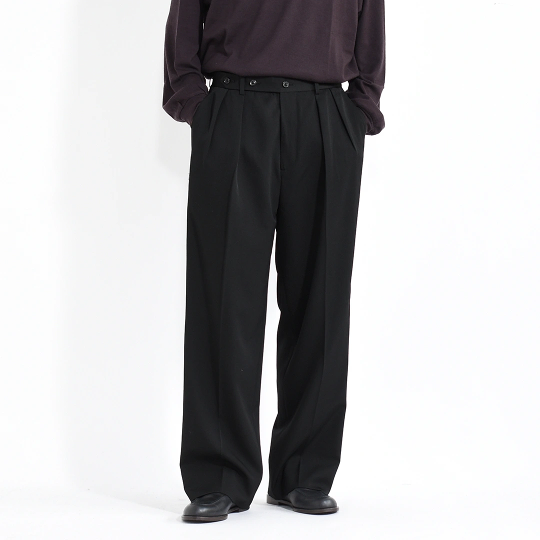 ULTERIOR フィンクスコットン ギャバジン タックトラウザー ULTERIOR - FINX COTTON GABARDINE TUCKED TROUSERS