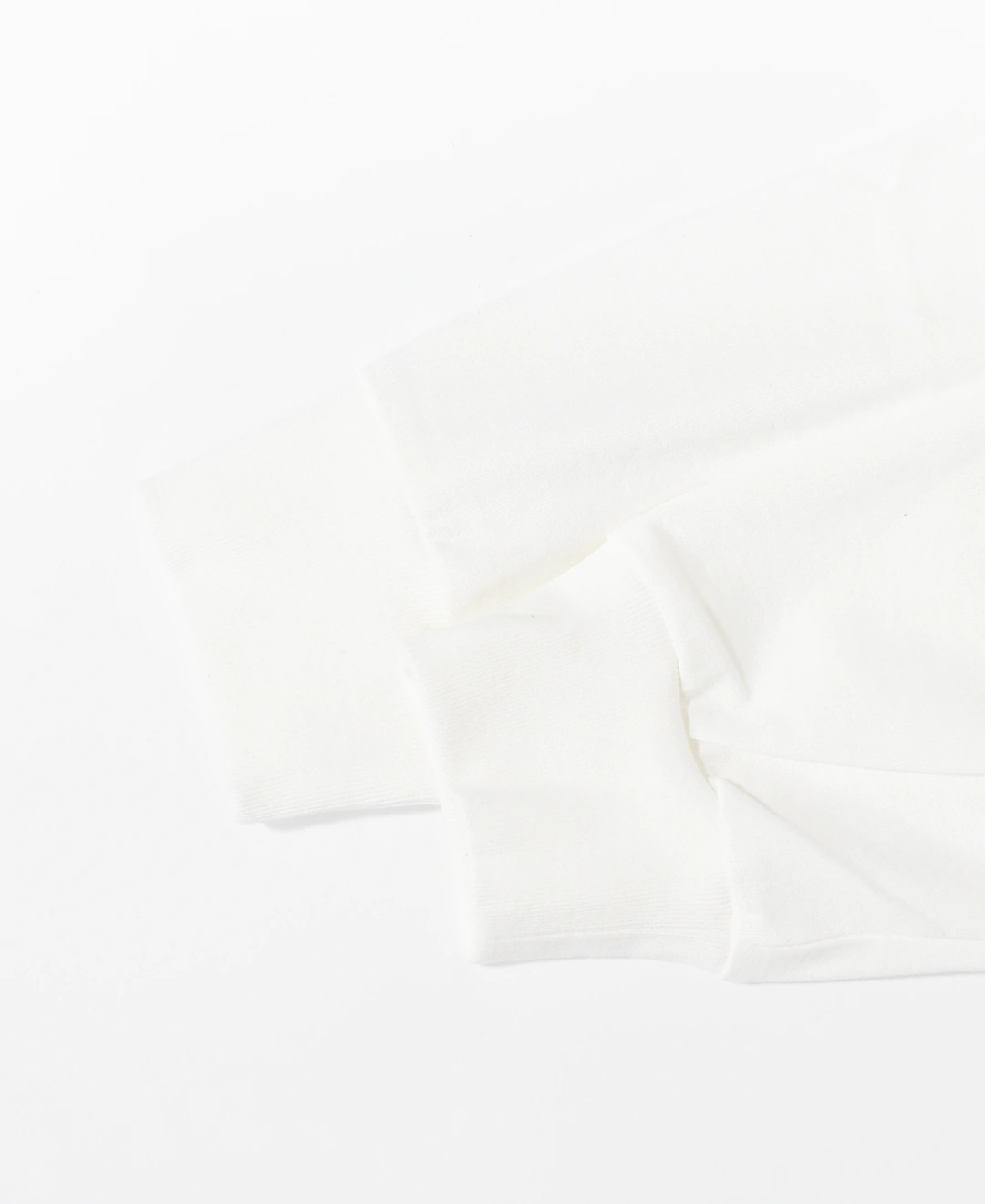 【30% OFF】[ALV-00137]alvana(アルヴァナ) 空紡 MIDLE NECK ROUND L/S TEE SHIRTS(空紡天竺 ミドルネックラウンドロングスリーブTシャツ)【WINTER SALE】の商品画像