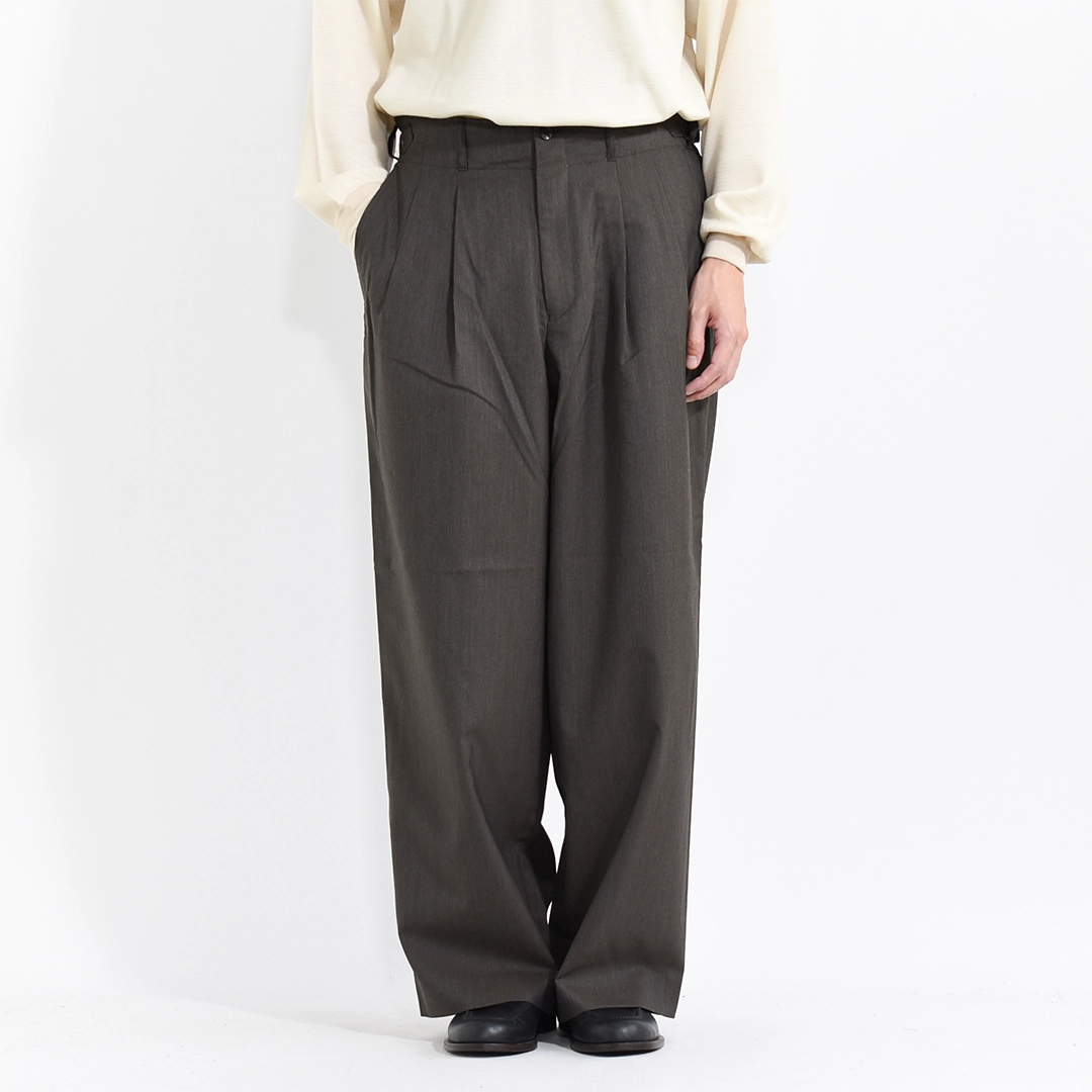 [m26c01pt01c]marka(マーカ) 2/60 Wool Tropical Melange Double Pleated Military Trousers(ウールトロピカルメランジダブルプリーテッドミリタリートラウザーズ)の商品画像