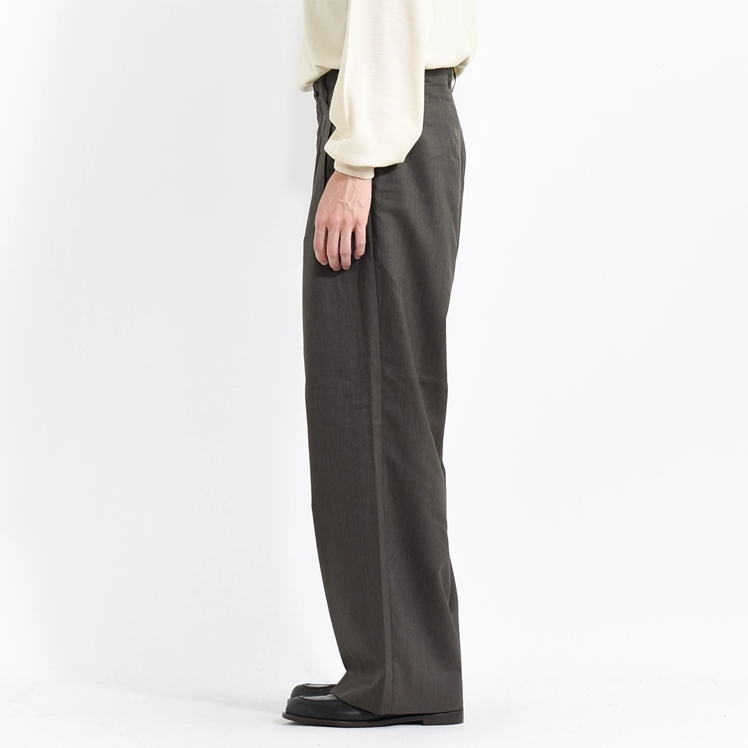 [m26c01pt01c]marka(マーカ) 2/60 Wool Tropical Melange Double Pleated Military Trousers(ウールトロピカルメランジダブルプリーテッドミリタリートラウザーズ)の商品画像