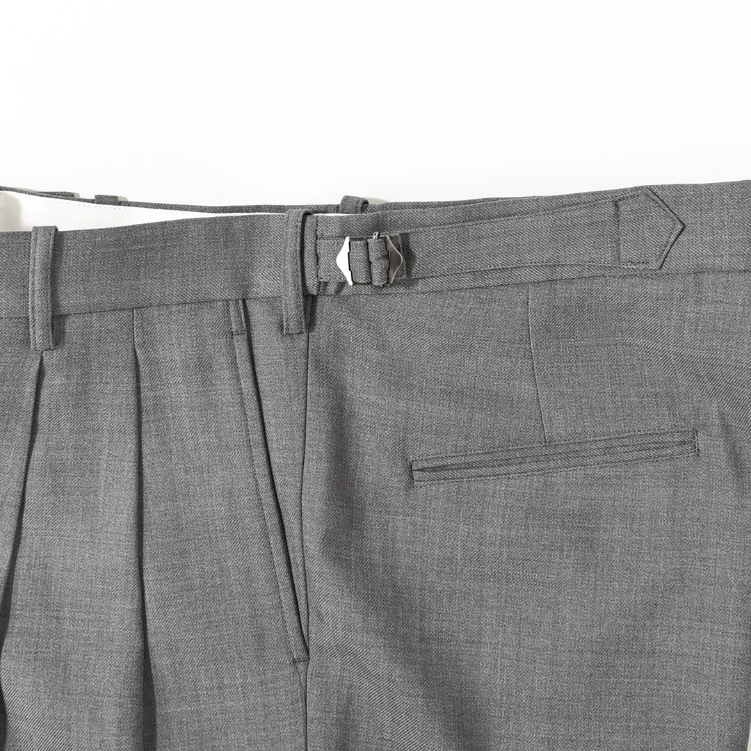 [m26c06pt01c]marka(マーカ) Recycled Polyester Wool Gabardine Double Pleated Baggy Trousers(リサイクルポリエステルウールギャバジン / ダブルプリーテッドバギートラウザーズ)の商品画像