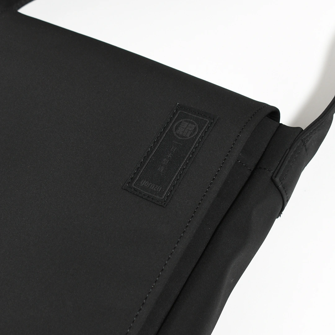 (111yz257) YOROZU(ヨロズ)A-TEX 縦型マンガショルダーの商品画像