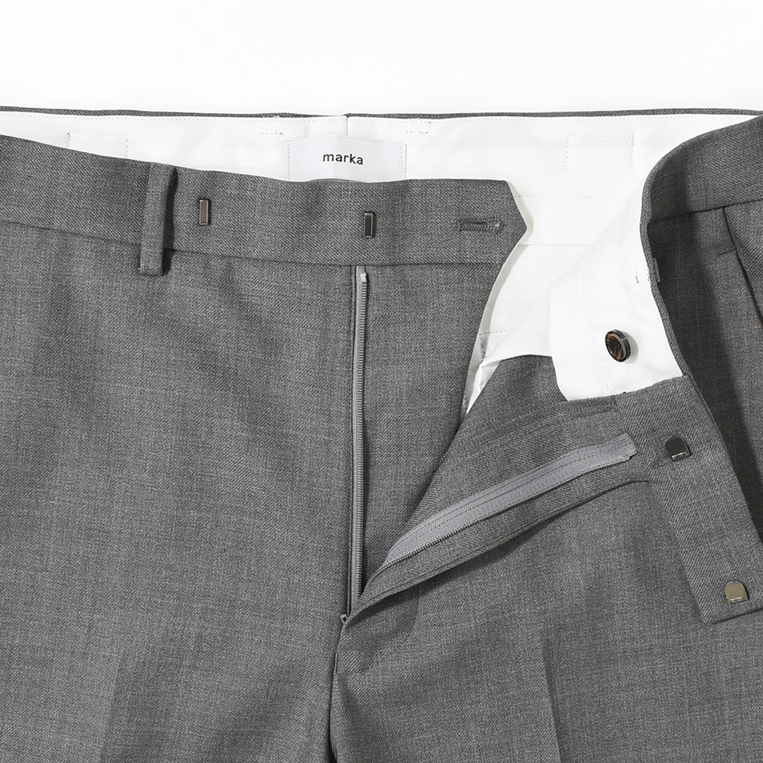 [m26c06pt02c]marka(マーカ) Recycled Polyester Wool Gabardine Regular Fit Straight Trousers(リサイクルポリエステルウールギャバジンレギュラーフィットストレートトラウザーズ)の商品画像