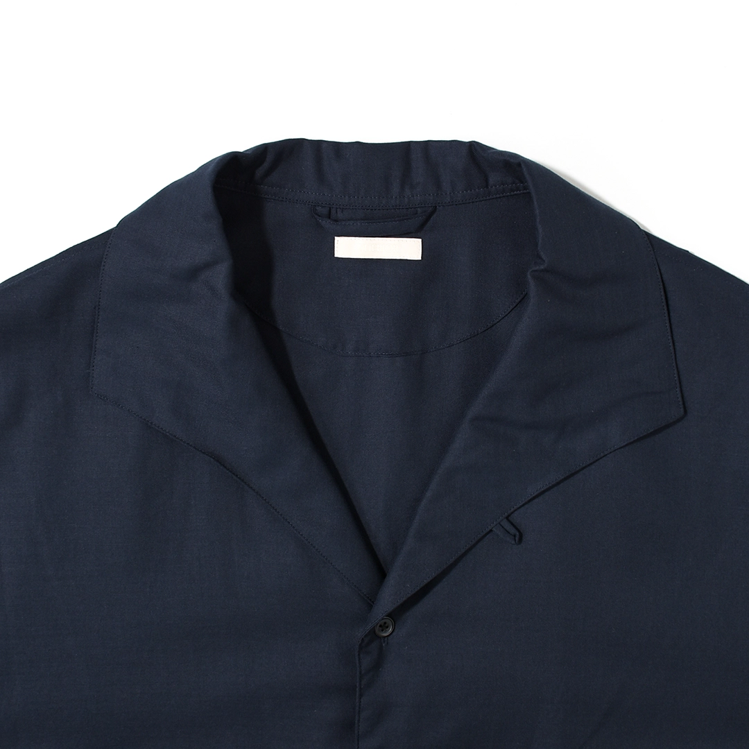USH70-LA198-A]ULTERIOR(アルテリア)Silky Soft Twill Shark Collar