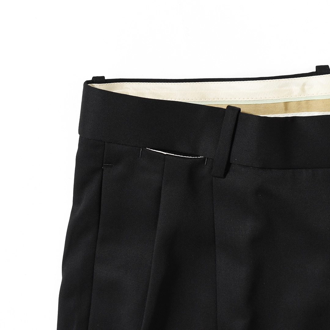 [a26c02pt01c]MARKAWARE (マーカウェア) Organic Wool 2/80 Gabardine Double Pleated Straight Trousers(オーガニックウール 2/80 ギャバジンダブルプリーテッドストレートトラウザーズ)の商品画像