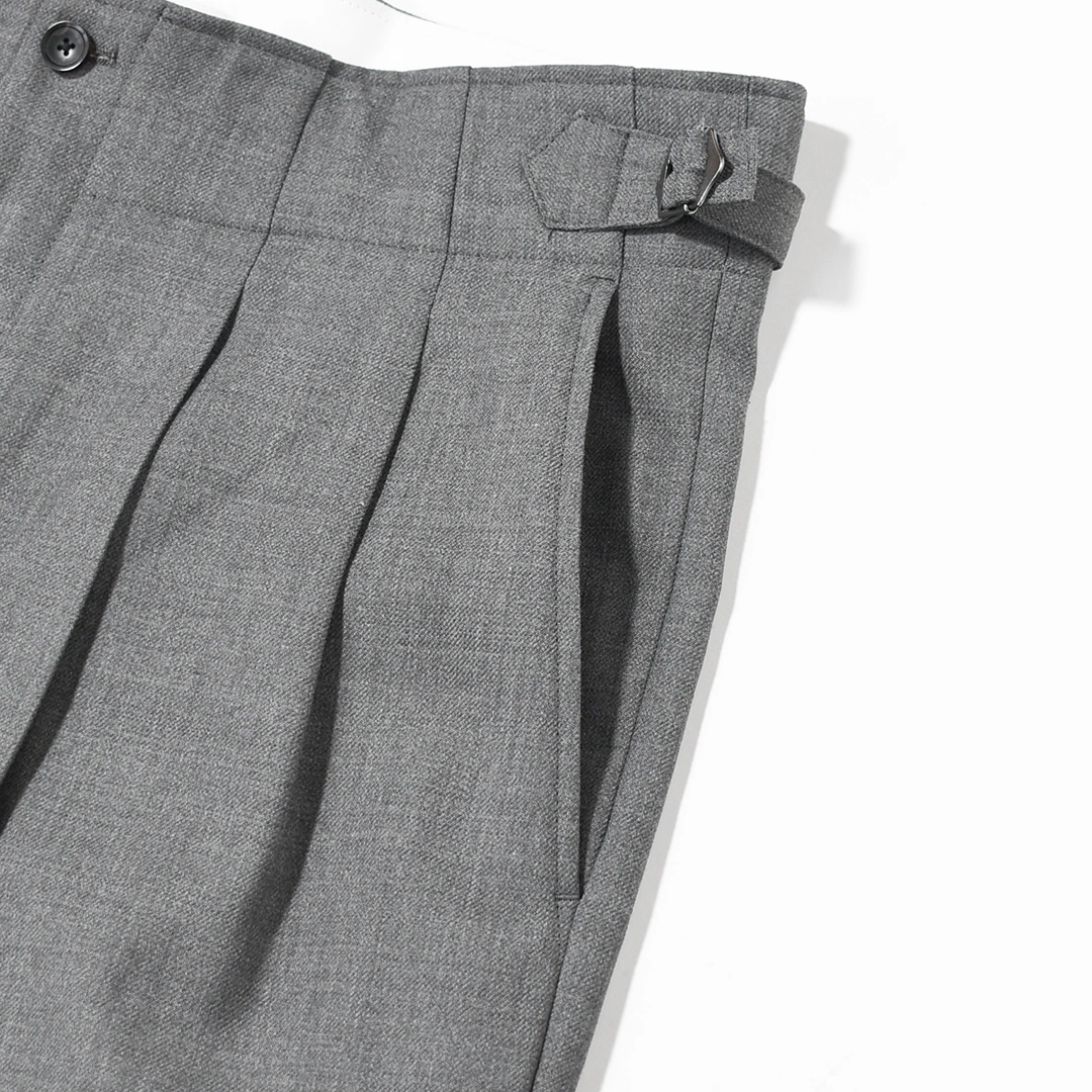 [m26a06pt01c]marka(マーカ) Recycled Polyester Non-Mulesed Wool Gabardine Two Tuck Military Trousers(リサイクルポリエステル　ノンミュールジングウールギャバジン2タックミリタリートラウザーズ)の商品画像