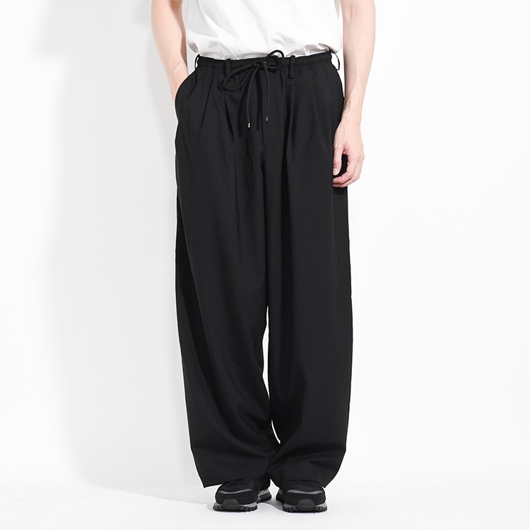 【早い者勝ち】マーカウェア CLASSIC FIT TROUSERS III 2 MARKAWARE(マーカウェア) - CLASSIC FIT DOUBLE PLEATED TROUSERS