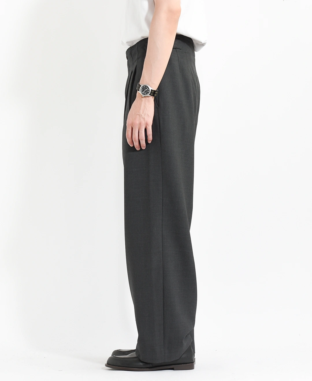 新品 marka 2 TUCK MILITARY PANTS markaware markaware スラックス 「MARKAWARE/marka」別注 TWO TUCK