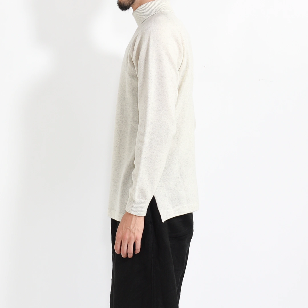 [KN-34]MITTAN(ミタン/ミッタン)ウルグアイタートルセーターの商品画像