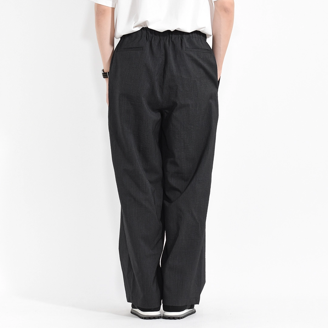 [m26b03pt01c]marka(マーカ) Wool seersucker Wide Cylinder Fit Easy Pants(ウールシアサッカーワイドシリンダーフィットイージーパンツ)の商品画像