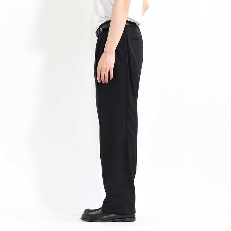 【30% OFF】[UNPT72]un/unbient(アン/アンビエント)TUCK TROUSERS / Wool Poly(タックトラウザース/ウールポリ)【SUMMER SALE】の商品画像