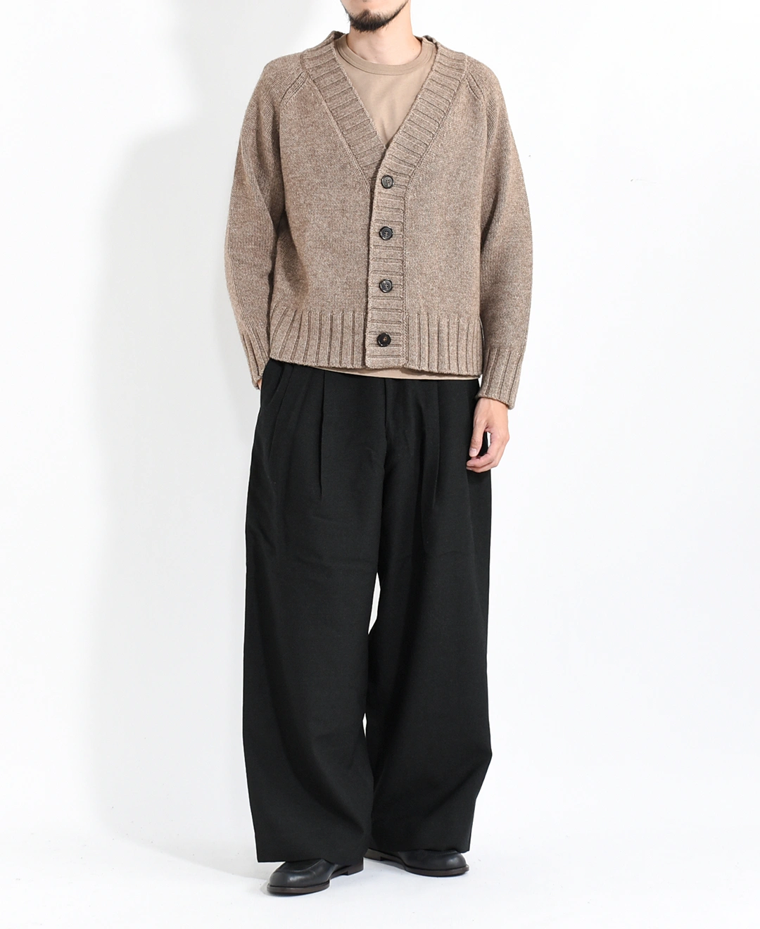 m25c12pt01c]marka(マーカ) Tumbled Wool Serge Two Tuck Baggy