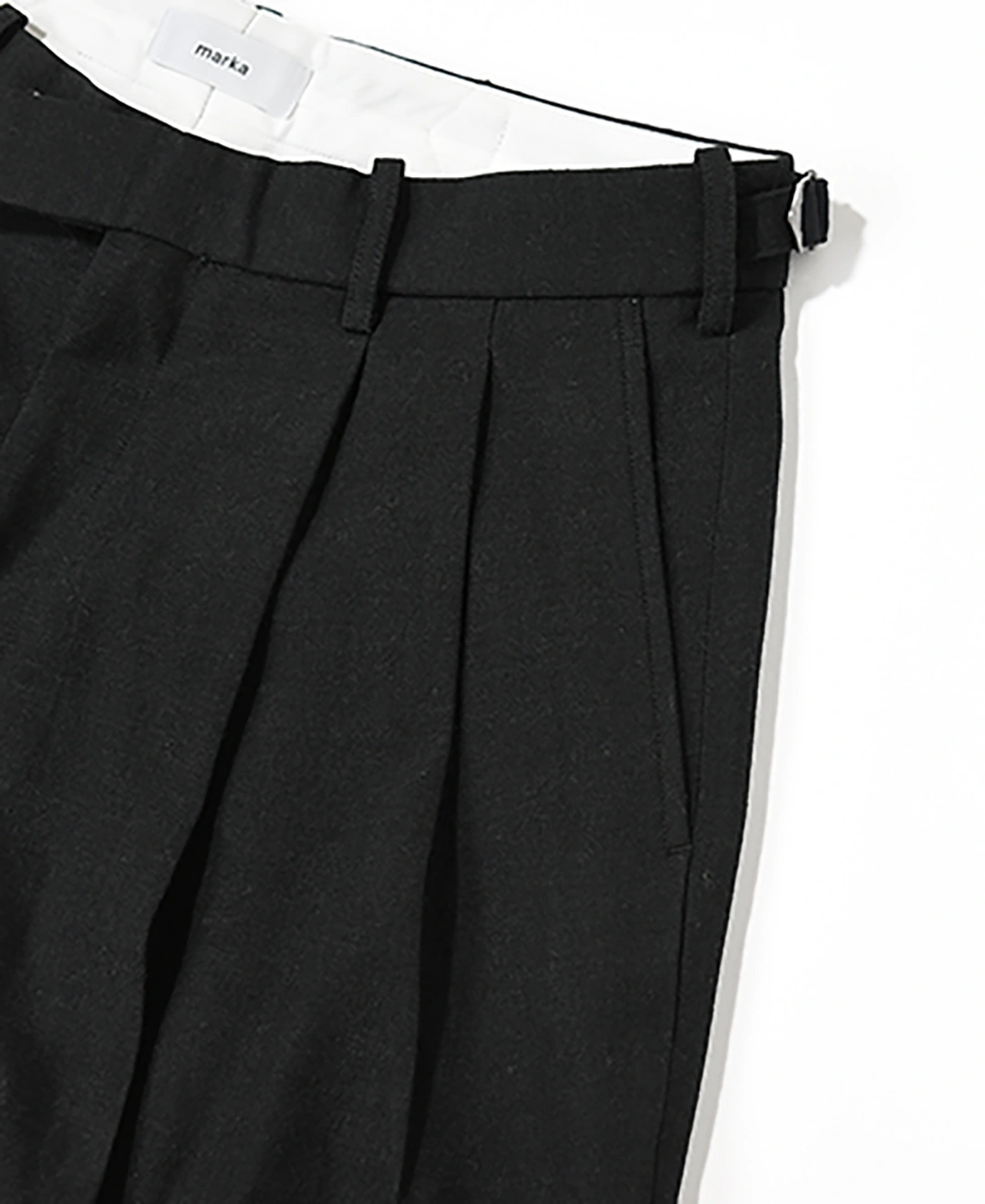 m25c12pt01c]marka(マーカ) Tumbled Wool Serge Two Tuck Baggy