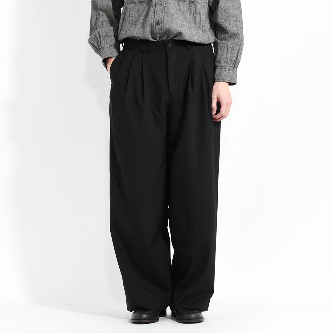 [a26a15pt03c]MARKAWARE (マーカウェア)Organic Wool 2/80 Tropical Triple Pleated Wide Trousers(オーガニックウール2/80トロピカルトリプルプリーテッドワイドトラウザーズ)の商品画像