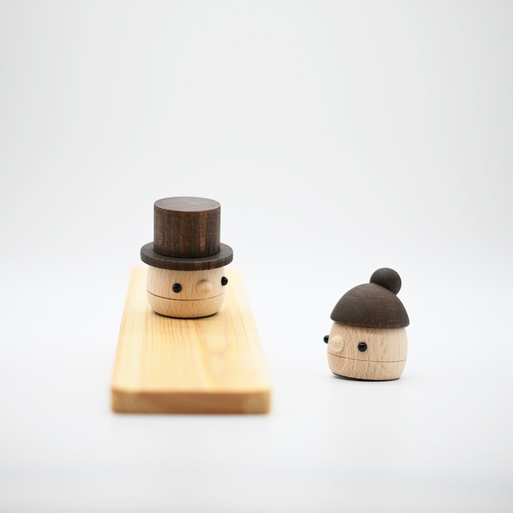 こまむぐ どんぐりぱぱ どんぐりまま comomg 日本製 こまーむ パパ ママ 木のおもちゃ 動きを楽しむ