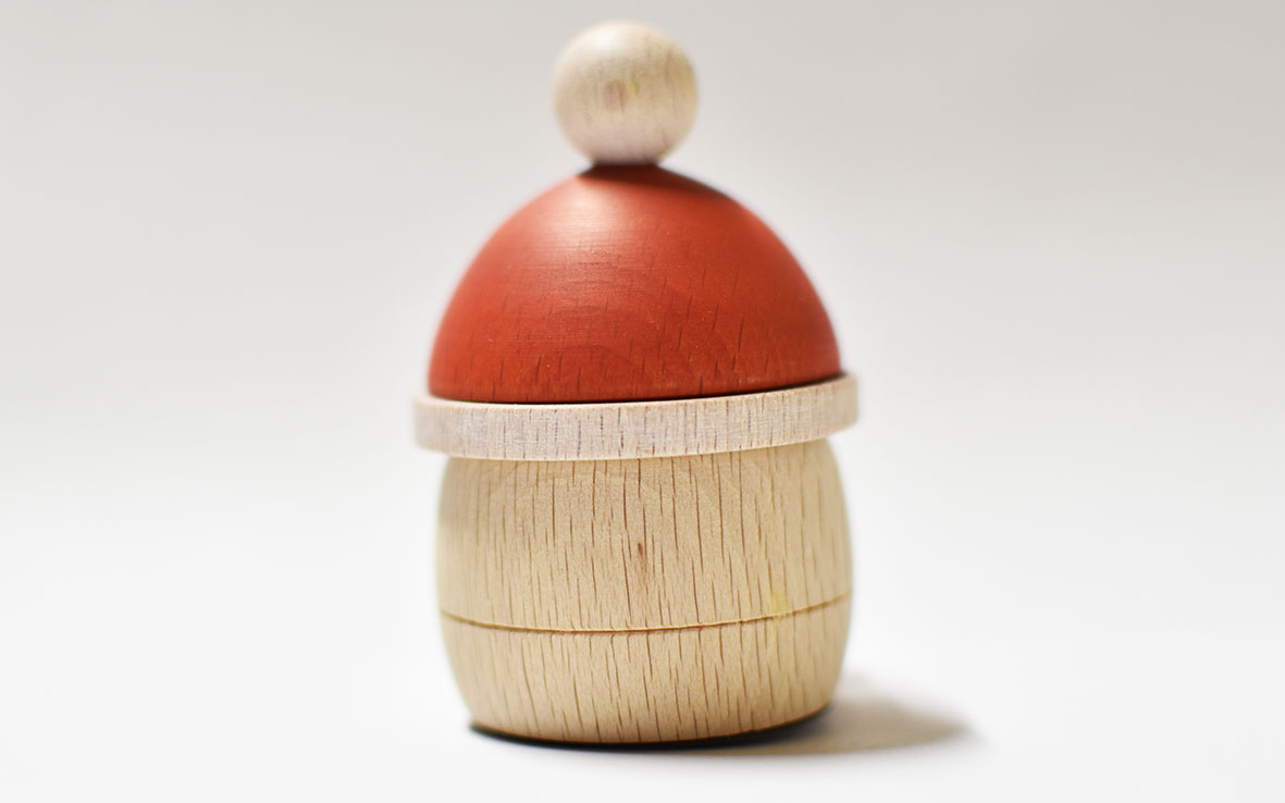 こまむぐ　どんぐりサンタ　comomg