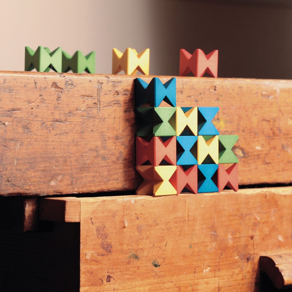 ミニネフスピール ネフ社  正規輸入品 naef 木のおもちゃ 積み木 木製玩具 アトリエ・ニキティキ