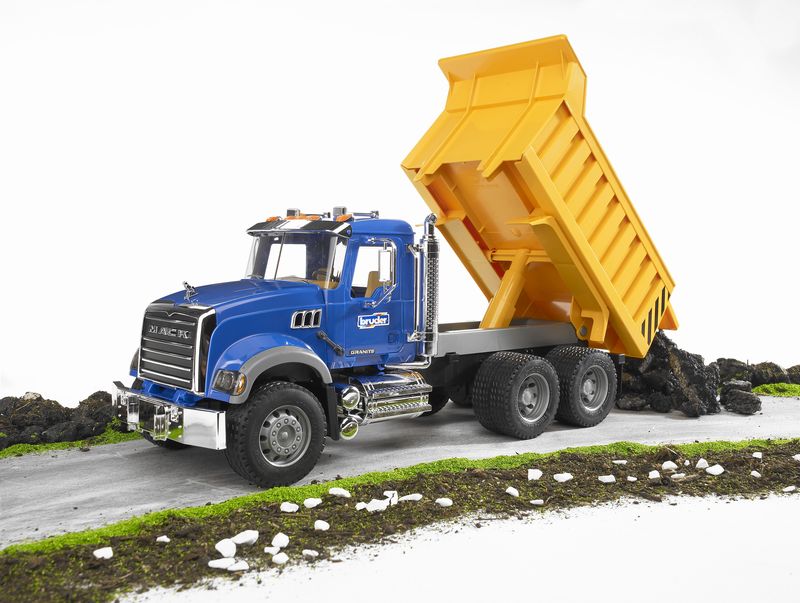 bruder ブルーダー MACK Tip up トラック BR02815 正規販売店
