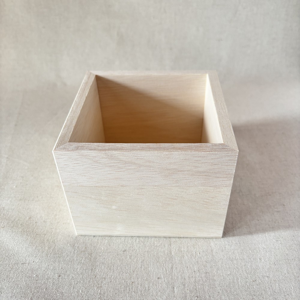 国産木箱 無塗装 日本製 木のおもちゃ 木製 木箱 ネフ セラ キュービックス グラパット 飾り棚 内寸 105 105 90