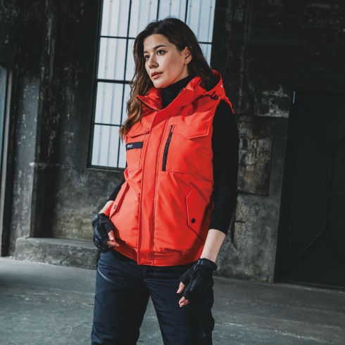 特価品！！定価36300円新品タグ　ヒールクリーク防寒中綿入りベストブルゾン50 特価品！！定価36300円新品タグ ヒールクリーク防寒中綿入り