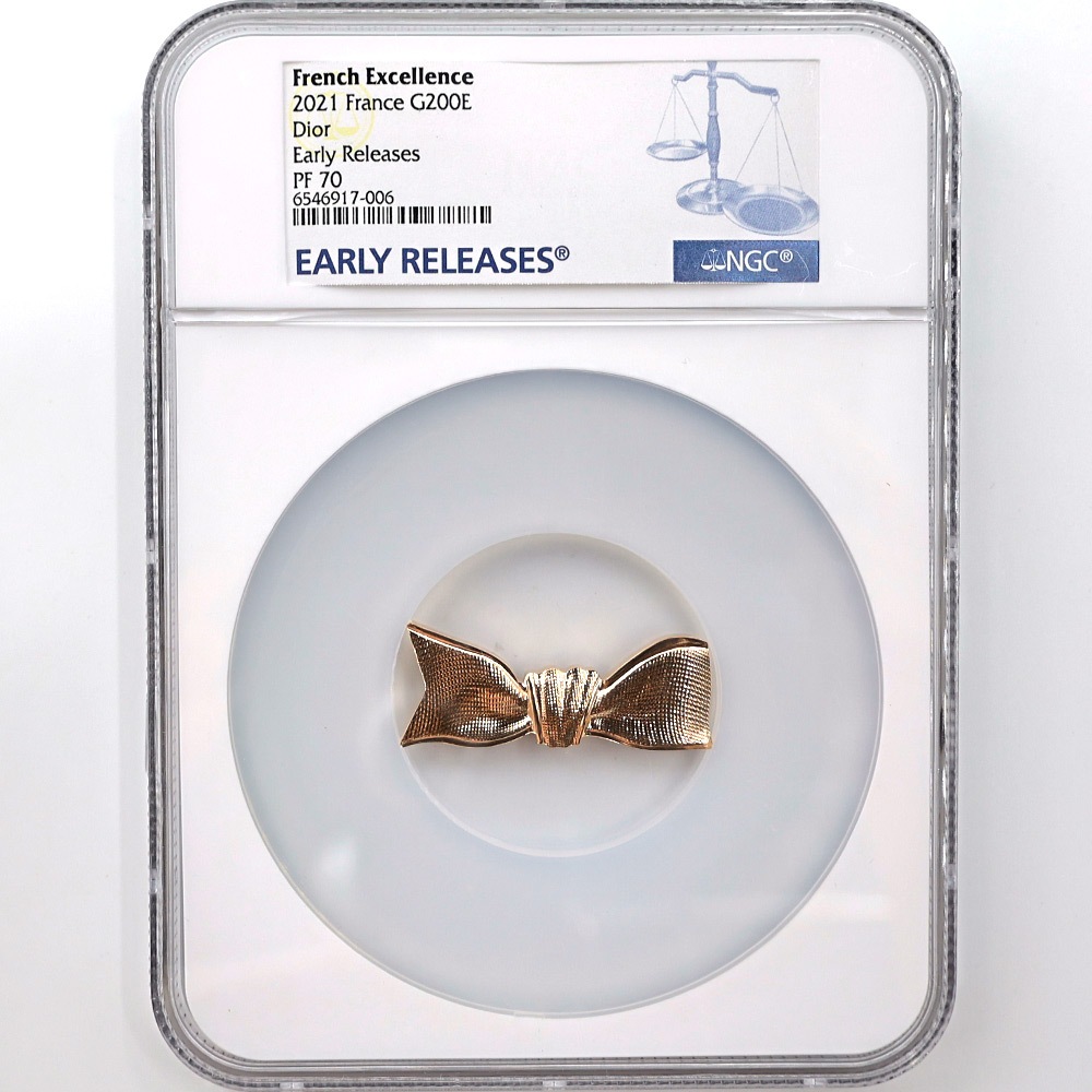 �������� 2021 �ե�� �ǥ�������(Dior) �϶�75��ǯ 200�桼�� ��� 1���� �ץ롼�� NGC PF 70 ER ������ �ǹ���� ����̤������ �ڥݥ���ȡ������ݥ������оݳ���