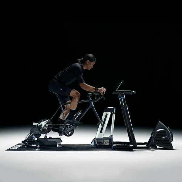 WAHOO（ワフー） キッカー ムーブ スマートトレーナー | ローラー台