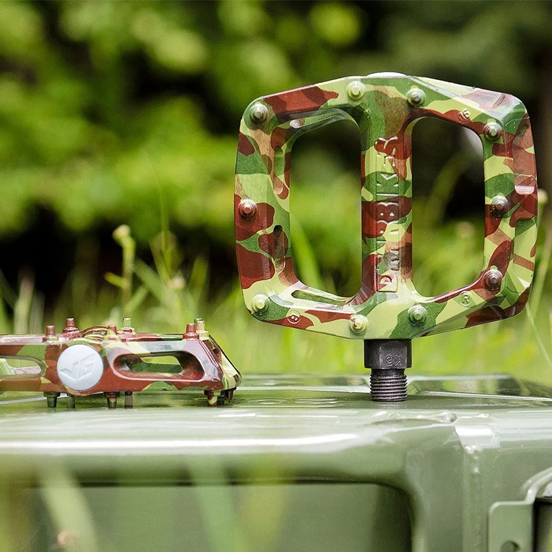 DMR マウンテンバイクオリーブグリーン修理必要箇所あり DMR