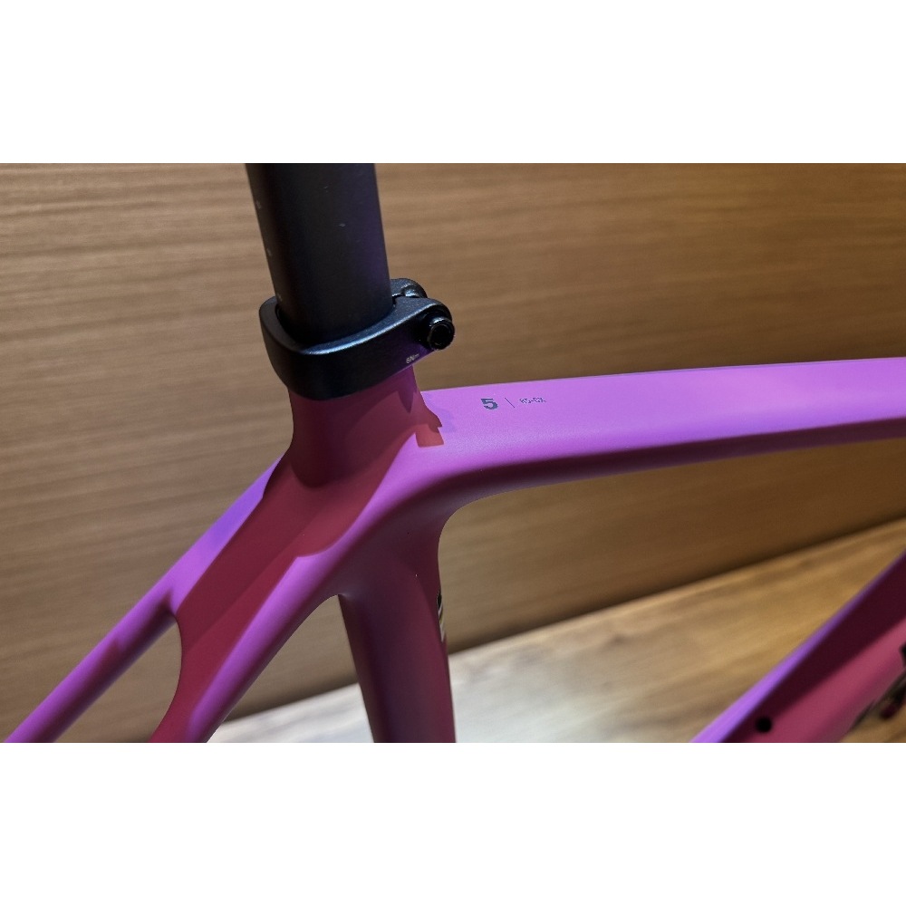 送料無料】【代引不可】サーベロ R5-CX FRAMESET AURORA MAGENTA 51