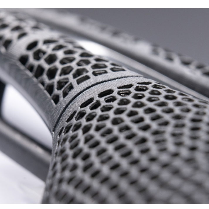 プロロゴ NAGO R4 PAS 3DMSS NACK 137 HARD BLACK サドル PROLOGO