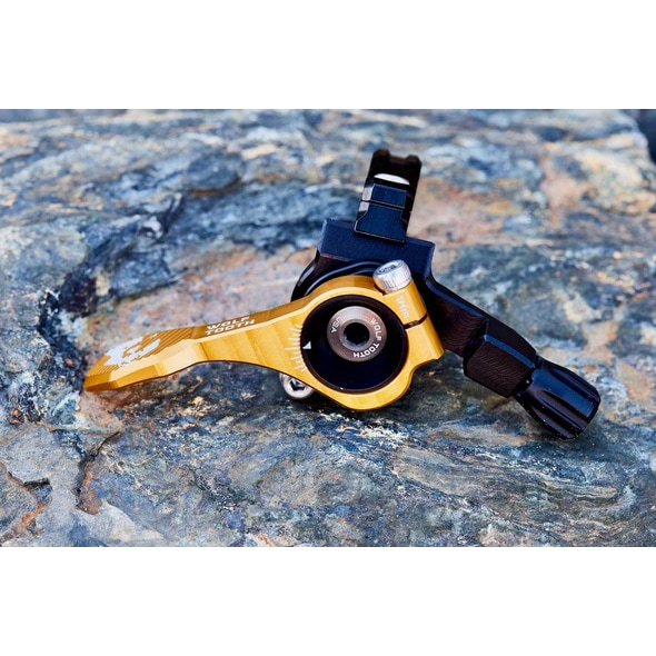 ウルフトゥース ReMote Pro 22.2mm Handlebar Clamp | マウンテン