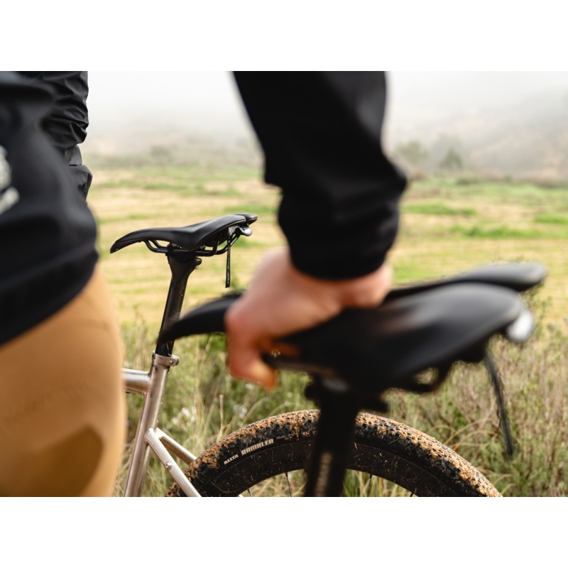 セラSMP EVO20C ホワイト サドル | サドル,セラSMP | ワールドサイクル