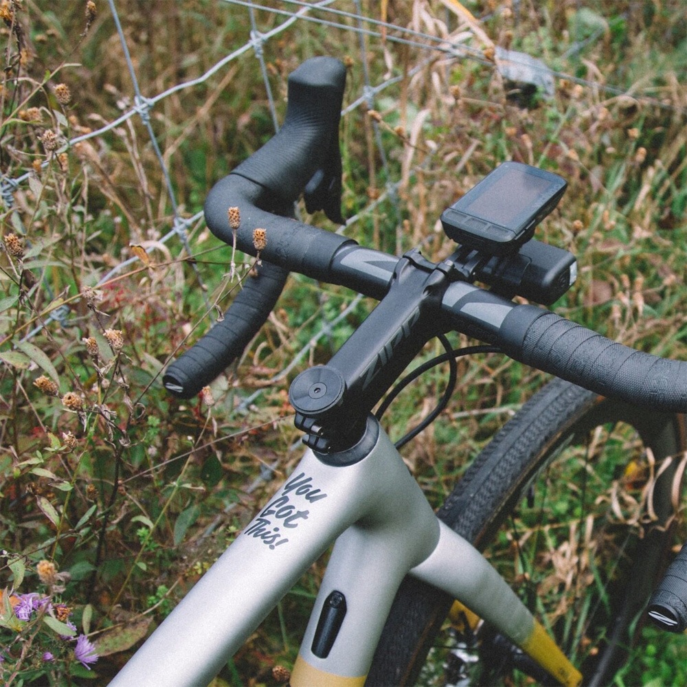 ZIPP Service Course SL-70 Ergo Handlebar マットブラック | ロード