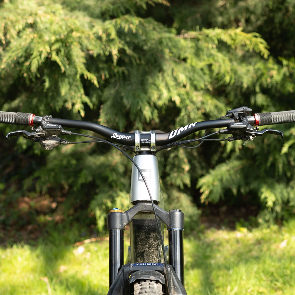 DMR Sweeper Bar 35 バークランプ径：31.8mm | マウンテンバイクパーツ