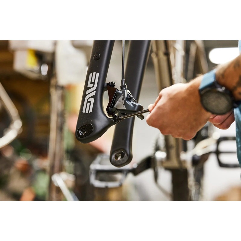 ウルフトゥース Post to Flat Mount Brake Adapter | ロードバイク