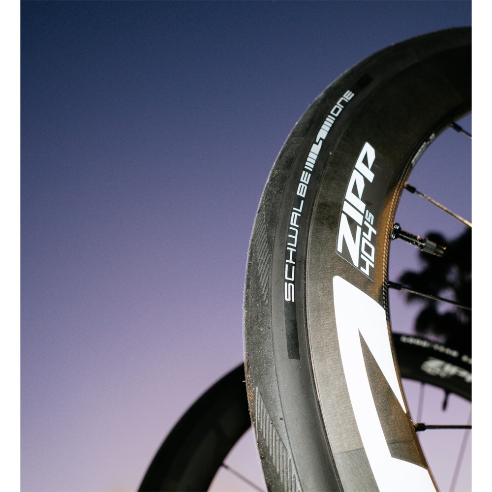 ZIPP 404 S Tubeless Disc 前のみ ダークグレー | ロードバイクパーツ