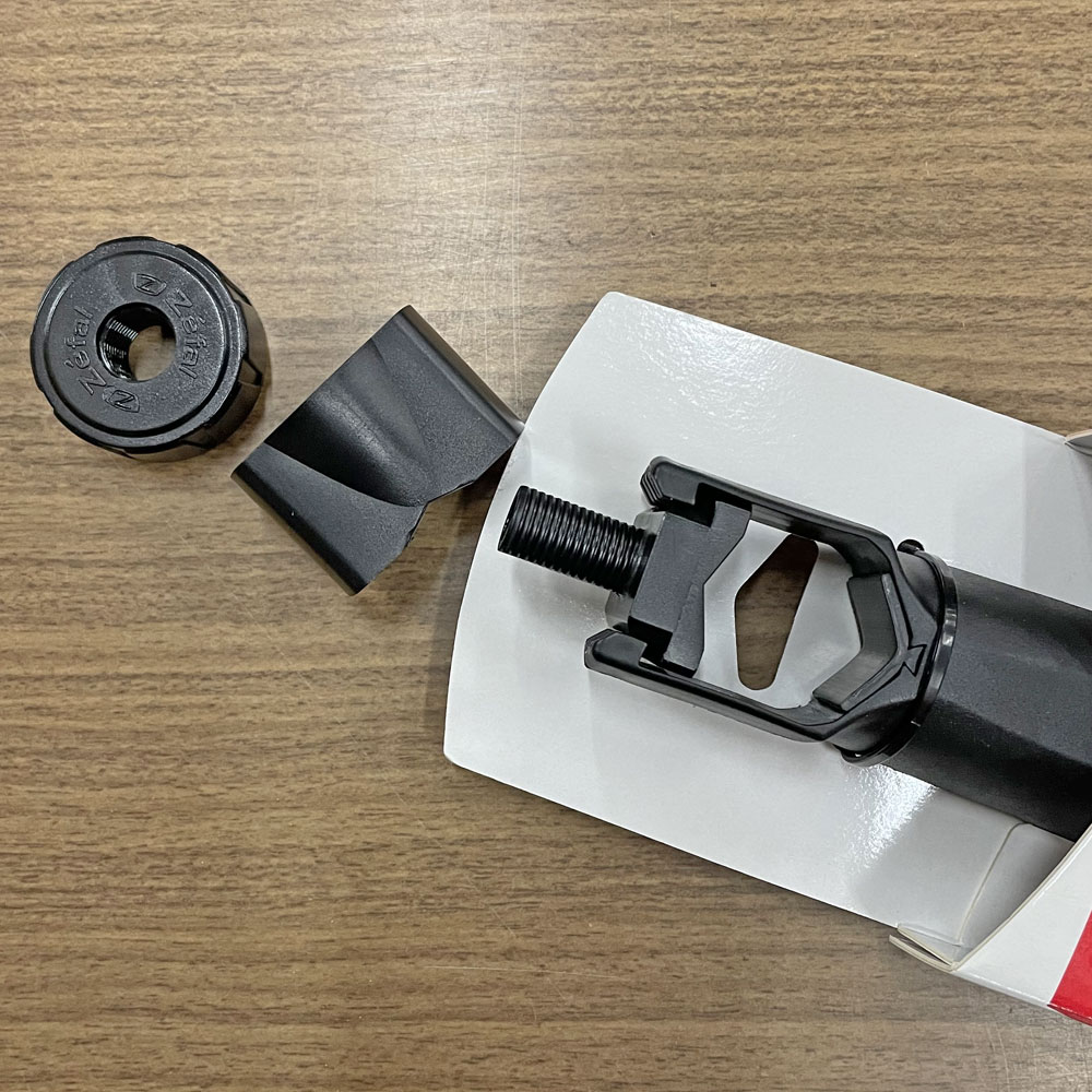 ゼファール DEFLECTOR RC50 リア マッドガード | アクセサリー