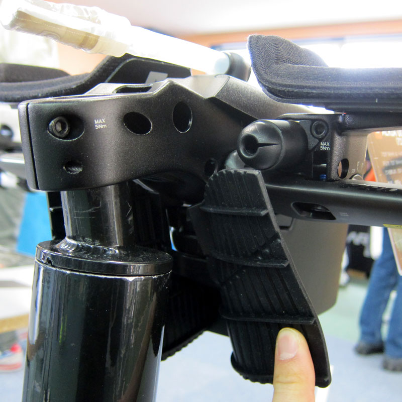 プロファイルデザイン AERIA ハイドレーションシステム フロント