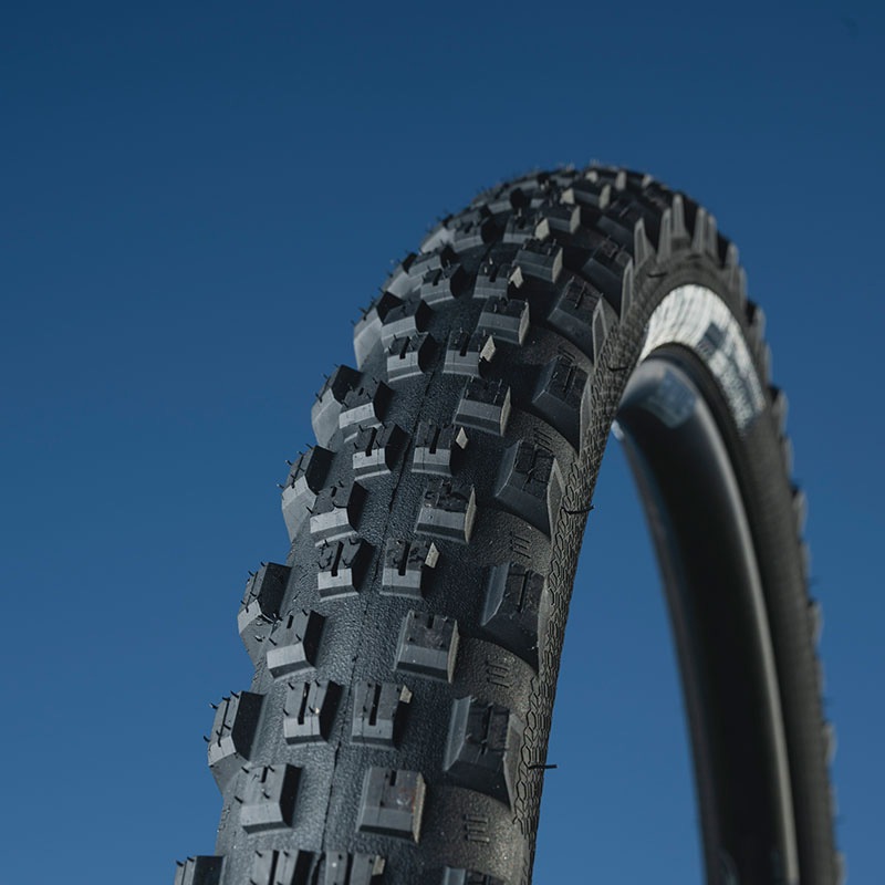 グッドイヤー Newton MTF Enduro 27.5×2.5(548) ブラック