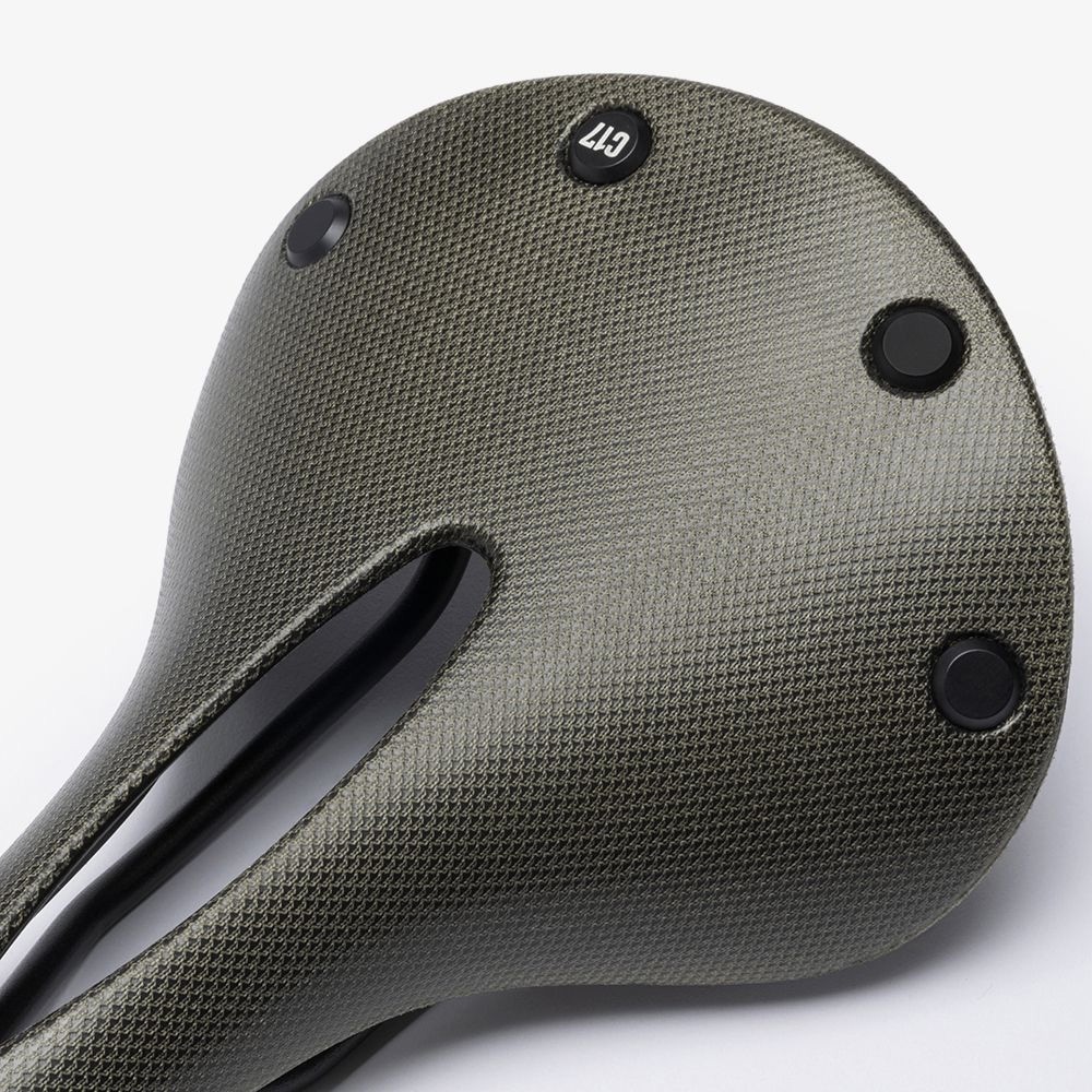 Brooks C17 Carved ブラックサドル BROOKS C17 CARVEDC17 カーブド(穴あきモデル) - BROOKS