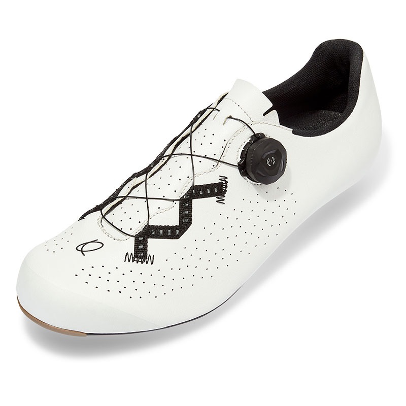 QUOC ホワイト サイクリングシューズ 箱付き QUOC ホワイト サイクリングシューズ 箱付き