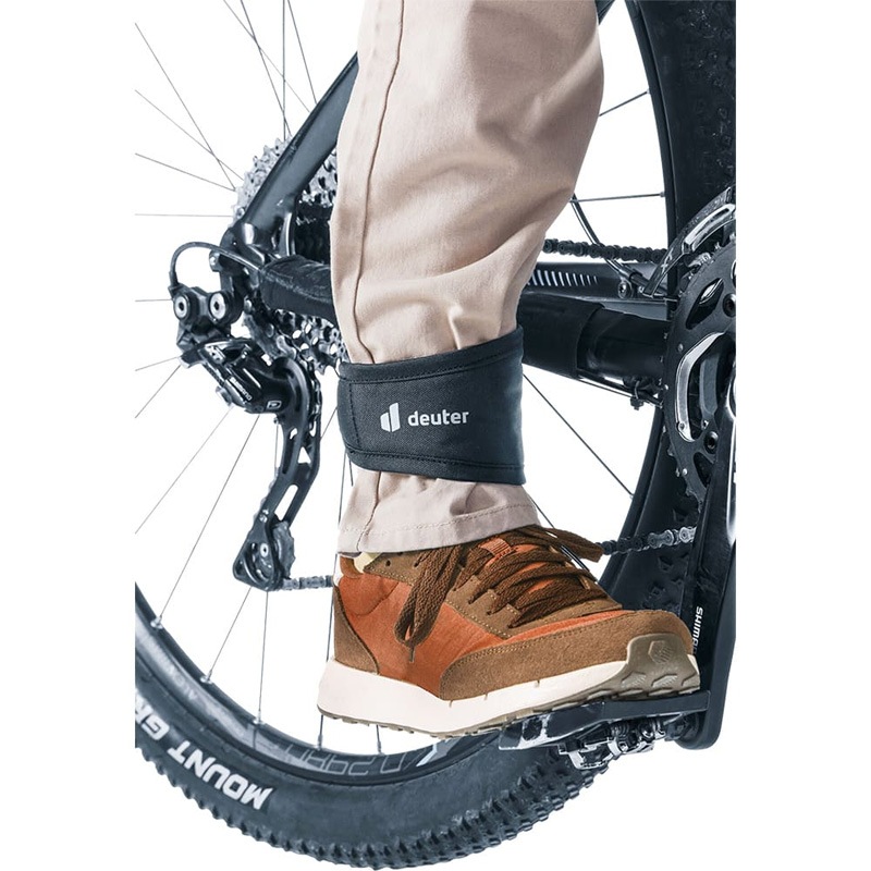 ドイター パンツプロテクター(D3291322) 7000.ブラック DEUTER | メンズウェア,ズボンクリップ,その他 | ワールドサイクル 通販