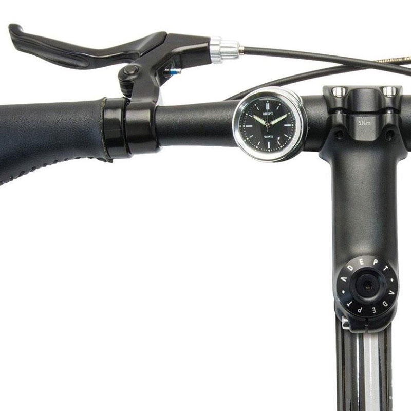 【即日発送】AUTOart オートアート　ステアリングホイール置き時計 Amazon.co.jp: AUTOart オートアート: ウォッチ・クロック