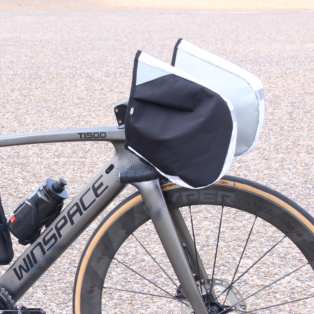 R250 ロードバイク用ウィンターハンドルカバー R250 ロードバイク用ウィンターハンドルカバー Mサイズ ブラック<即